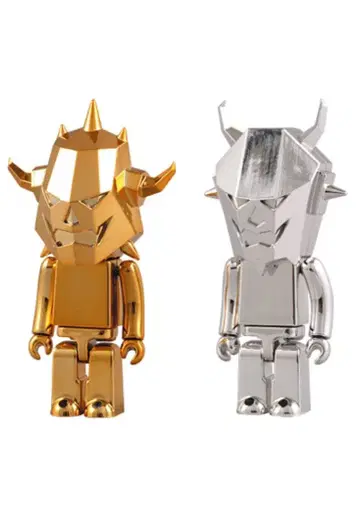 THE DEVIL KUBRICK 10주년 기념 피규어