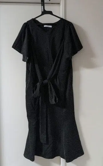 CINEMATIQ 모토 스즈키 씨 칸파뉴라 원피스