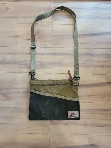 [ 새상품급 ] GREGORY 클래식 사코슈 M