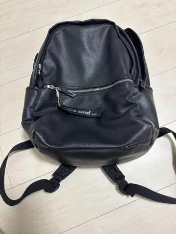니코앤드 - 블랙 백팩
