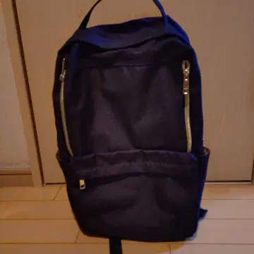 블랙 심플 백팩