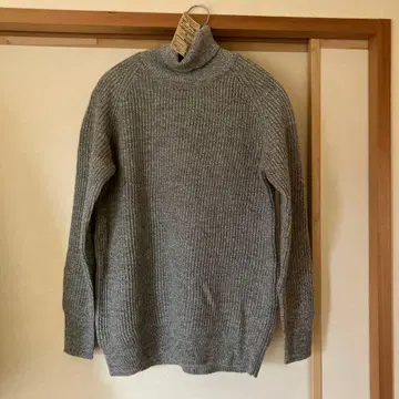 미사용품 택 포함 무인양품 그레이 터틀넥 스웨터 M