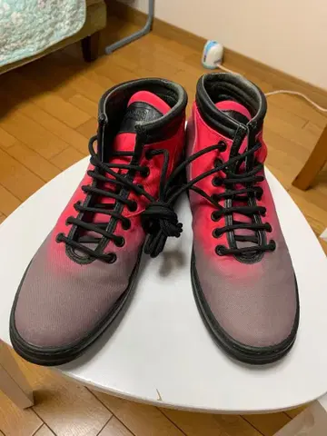 캠퍼 하이컷 스니커즈