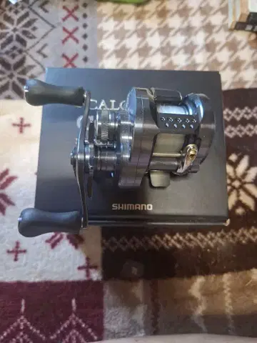 캘커타 컨퀘스트 샬로우 에디션 30HG 라이트 핸들