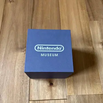 닌텐도 뮤지엄 티셔츠 L 사이즈