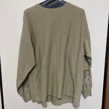 Champion 베이지 맨투맨