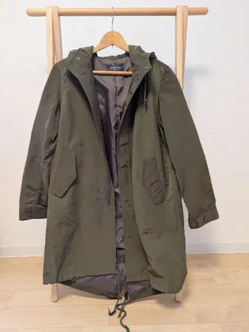 나노 유니버스 모즈 코트 M