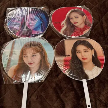 TWICE Tzuyu 부채 4개 세트 가격 인하 협상 가능