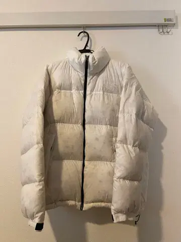 더 노스페이스 화이트 다운 자켓