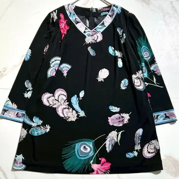 컨디션 최상 레오나르 캉캉 소재 튜닉 페더 패턴 꽃무늬 블랙 40