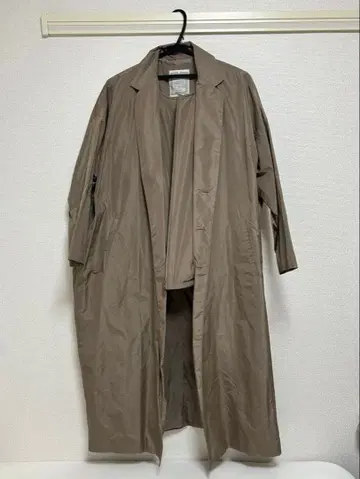 BEARDSLEY 비어즐리 베이지 나일론 롱 코트