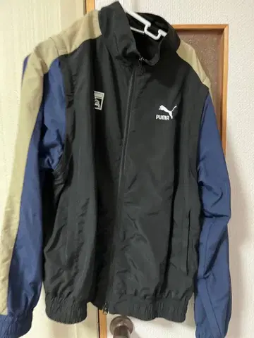 PUMA XLarge 나일론 자켓 M 사이즈 블랙/네이비