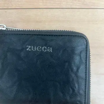 zucca 주카 EMBOSS 지갑