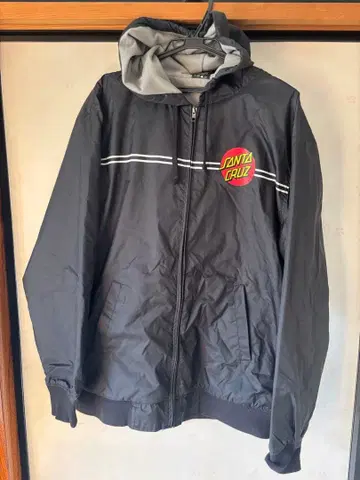 SANTA CRUZ 후드 부착 나일론 자켓