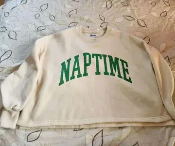 naptime 화이트 트레이닝복
