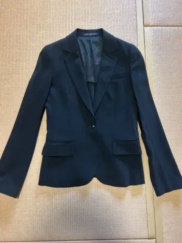 띠어리 theory 블랙 테일러드 자켓 사이즈 2