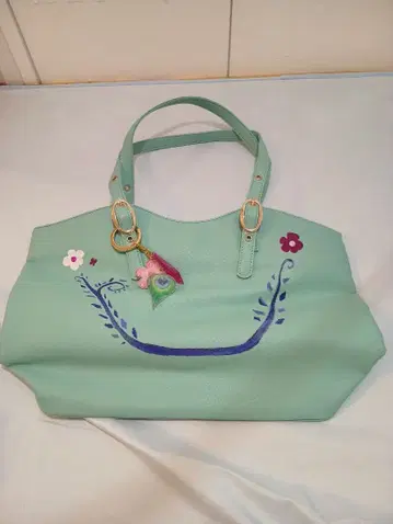 라푼젤 더 시리즈에 등장하는 라푼젤의 백