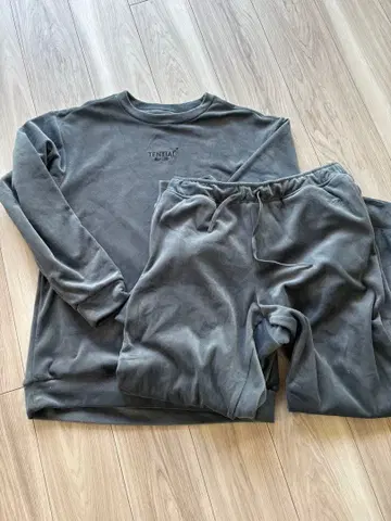 BAKUNE 벨로아 상하의 세트 25FW TENTIAL XL