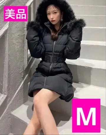 새상품급 RESEXXY 퍼 달린 다운 코트