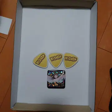 아토마치 코스즈 캔뱃지, 피크형 배지 세트