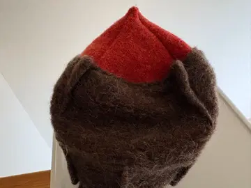 울 투톤 컬러 뾰족한 모자