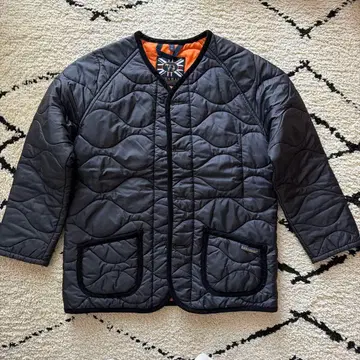 LAVENHAM 블랙 퀼팅 자켓