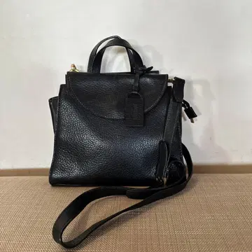 케이트 스페이드 새터데이의 블랙 가죽 2WAY 미니 사첼백