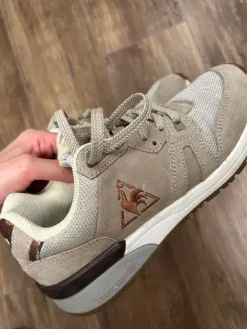 르꼬끄 스포르티브 스니커즈 24cm