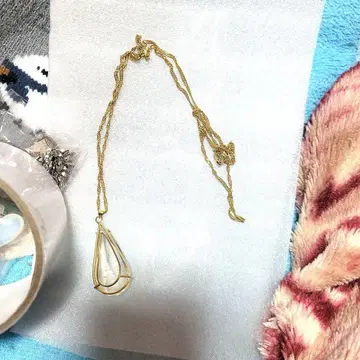 골드 펜던트 목걸이