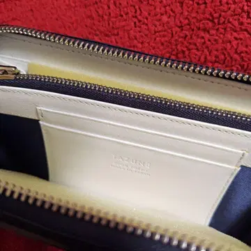 TAZUNE 블랙 가죽 장지갑