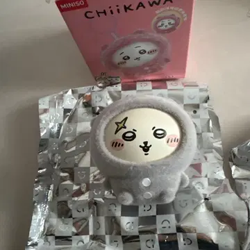 MINISO x 치이카와 페이스 체인지 키체인 랏코