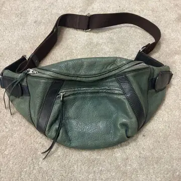 하이스트릿 그린 가죽 바디백