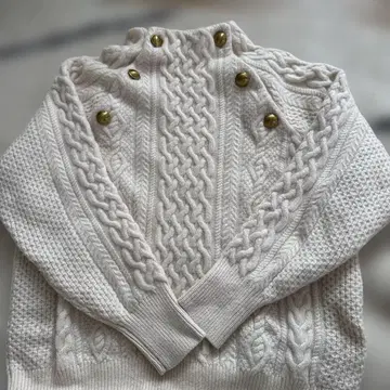 FRAMEWORK 해밀턴 울 케이블 짜임 스웨터 골드 버튼 아이보리