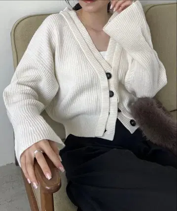 [인기] CAPRICIEUX LE'MAGE 울 100 W 버튼 가디건