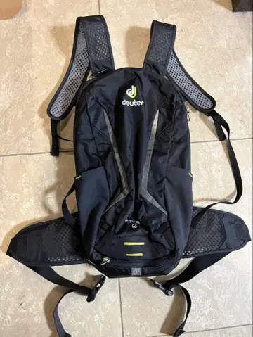 Deuter RACE8 백팩