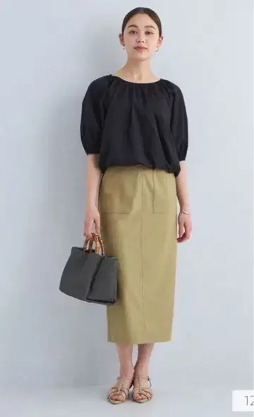 유나이티드 애로우즈 카키 타이트 스커트 무릎 기장