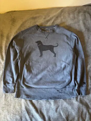 THE BLACK DOG 네이비 맨투맨