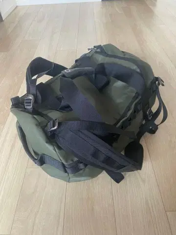 THE NORTH FACE 더플백 올리브 그린