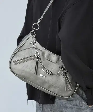 [ Spielio ] 하프 문 체인 백