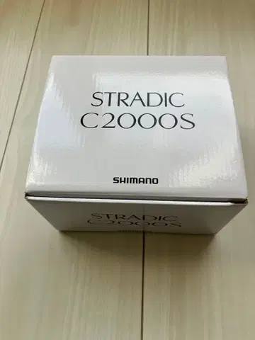 SHIMANO STRADIC C2000S 스피닝 릴