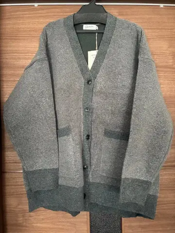 택 포함 미사용 새상품! Dessin 그레이 V넥 가디건 M