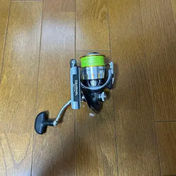 VANQUISH 스피닝 릴 그린