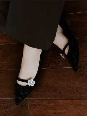 OHGA 비쥬 블랙 스틸레토 펌프스 23.5