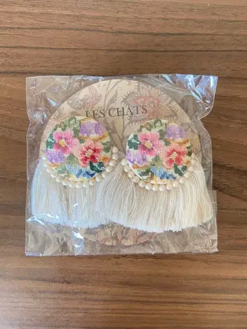 Les Chats 귀걸이 레샤