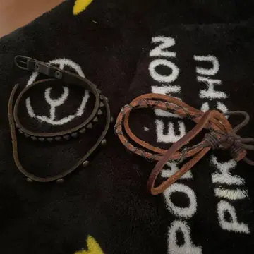 가죽 팔찌 2세트