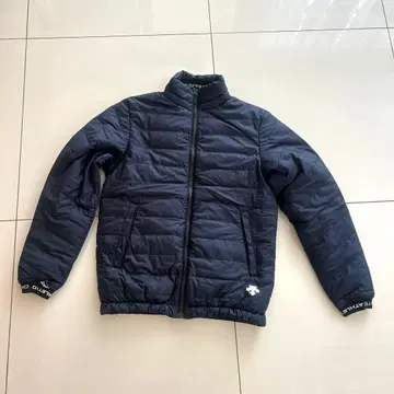 데상트 다운 자켓