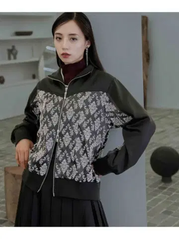 HARE 이소자이 절개 저리 상의 블랙