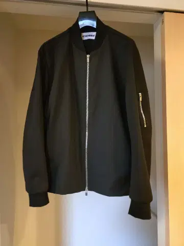 ATTACHMENT 블랙 MA-1 자켓