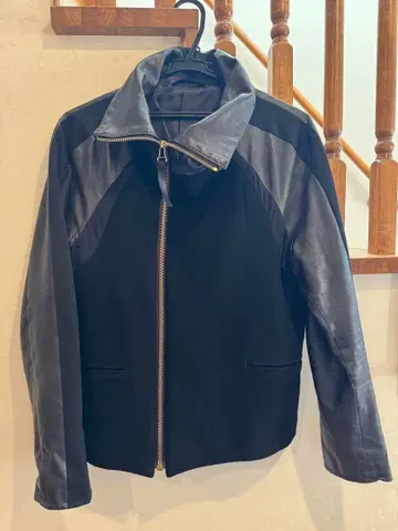 폴스미스 가죽 절개 자켓 M 사이즈