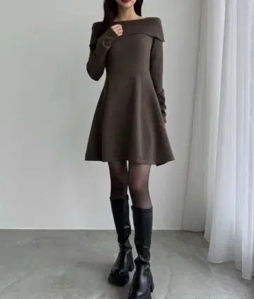 CENEA 오프숄더풍 스퀘어넥 미니 니트 원피스 MT 사이즈 차콜